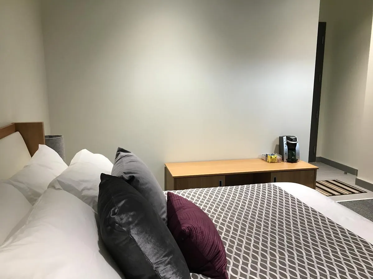 Hotel University Of Alberta - Plh Accommodation Edmonton Canada